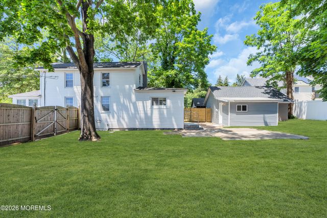 1211 Bryant Avenue, Toms River, NJ 08753