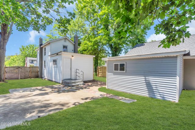 1211 Bryant Avenue, Toms River, NJ 08753