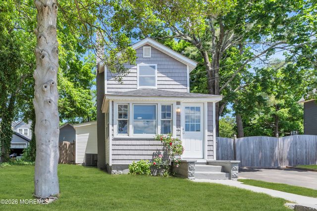 1211 Bryant Avenue, Toms River, NJ 08753
