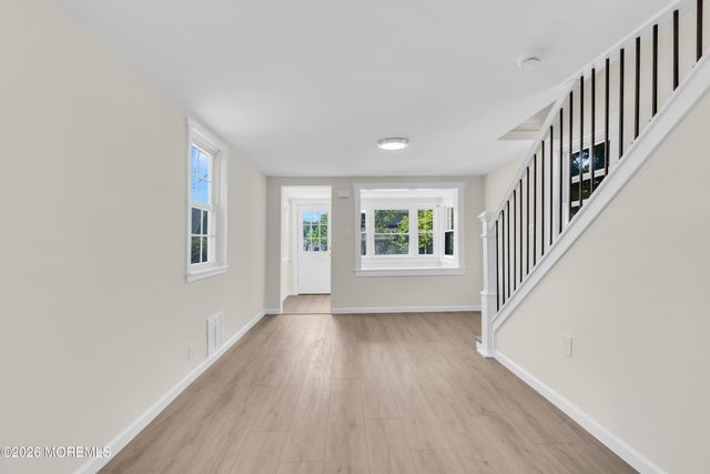 1211 Bryant Avenue, Toms River, NJ 08753