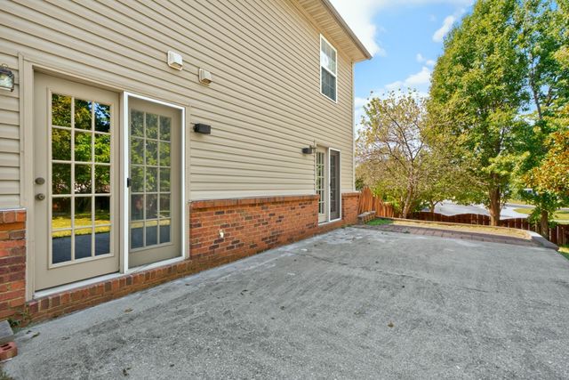 1196 Lacy Lane, Lexington, KY 40513