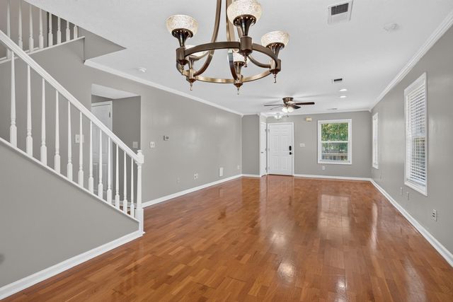 1196 Lacy Lane, Lexington, KY 40513