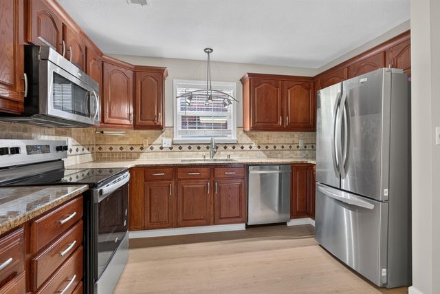 1196 Lacy Lane, Lexington, KY 40513