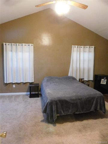 21367 Wendell Street, Clinton Township, MI 48036