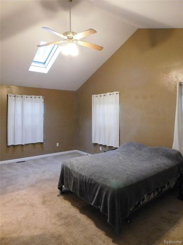 21367 Wendell Street, Clinton Township, MI 48036