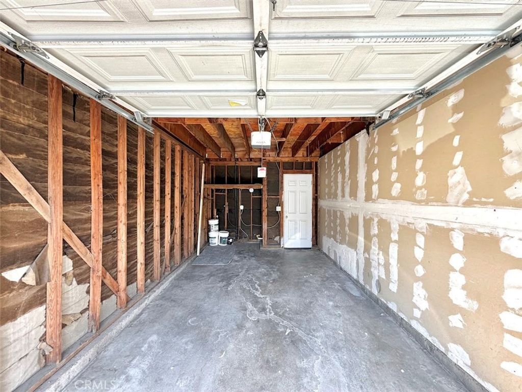 Image 17 of property listing at 345 N Eucalyptus Avenue 1, Rialto, CA 92376