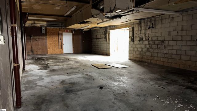 146 N Trade Street, Landrum, SC 29356