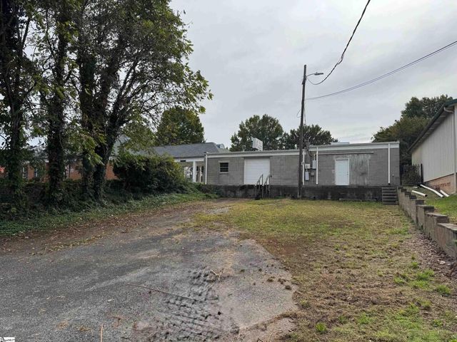 146 N Trade Street, Landrum, SC 29356