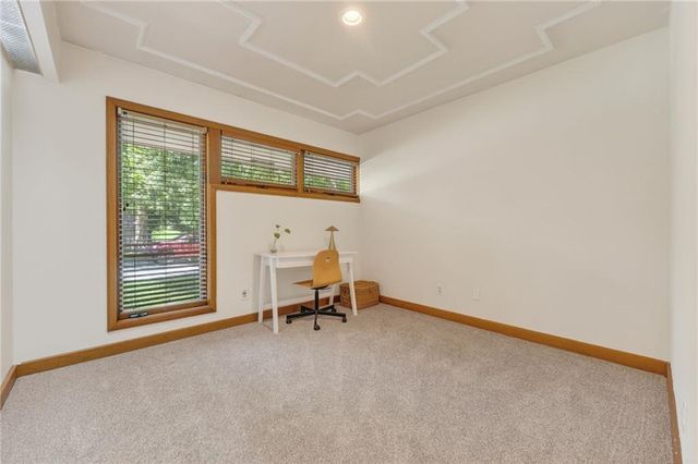 10737 Countryside Drive, Kansas City, KS 66109