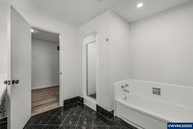 4160 Cordon Rd NE, Salem, OR 97305