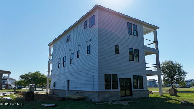 244 Colleton Square, Newport, NC 28570