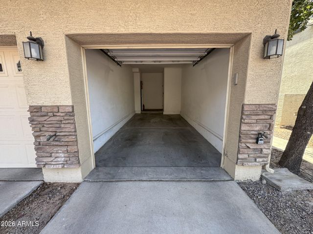 2727 N PRICE Road 6, Chandler, AZ 85224