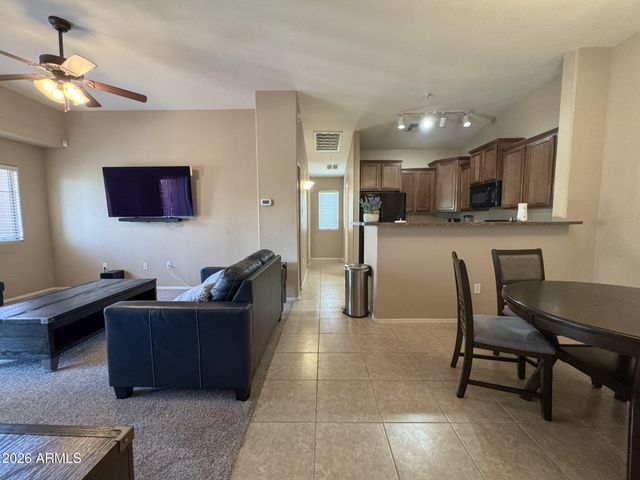 2727 N PRICE Road 6, Chandler, AZ 85224