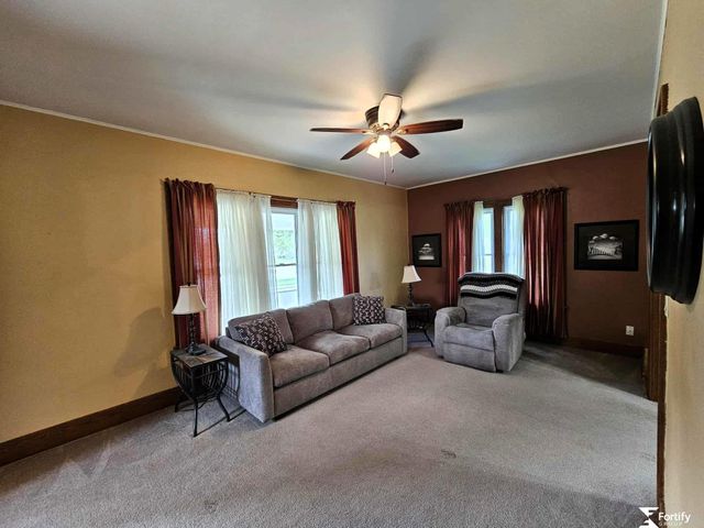 1212 H Street, Geneva, NE 68361