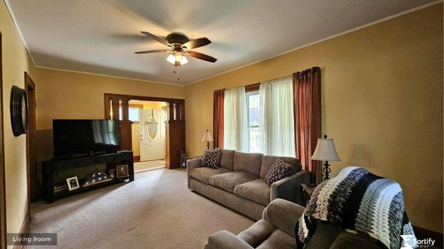 1212 H Street, Geneva, NE 68361