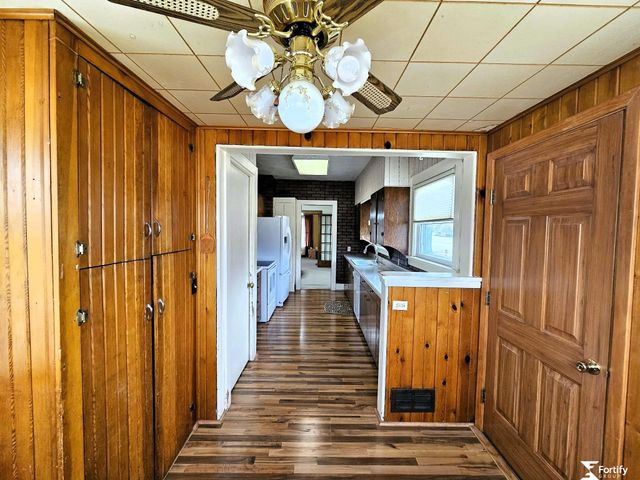 1212 H Street, Geneva, NE 68361