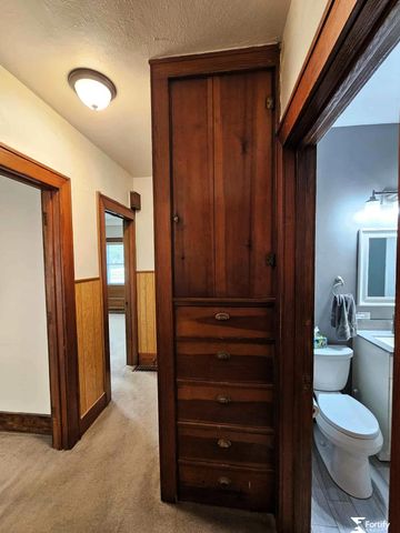 1212 H Street, Geneva, NE 68361