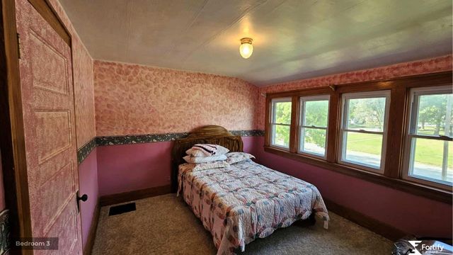 1212 H Street, Geneva, NE 68361