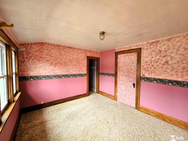 1212 H Street, Geneva, NE 68361