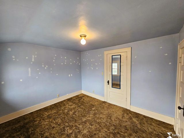 1212 H Street, Geneva, NE 68361