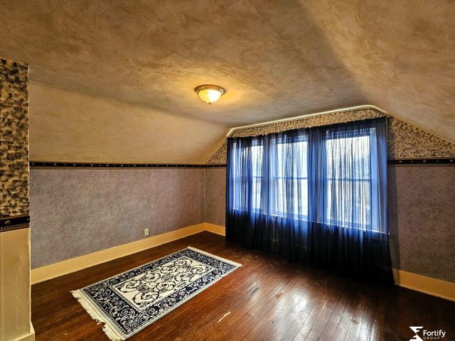 1212 H Street, Geneva, NE 68361