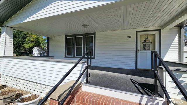 1212 H Street, Geneva, NE 68361