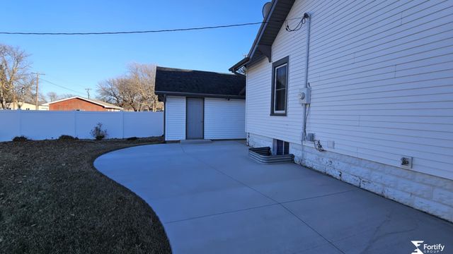 1212 H Street, Geneva, NE 68361