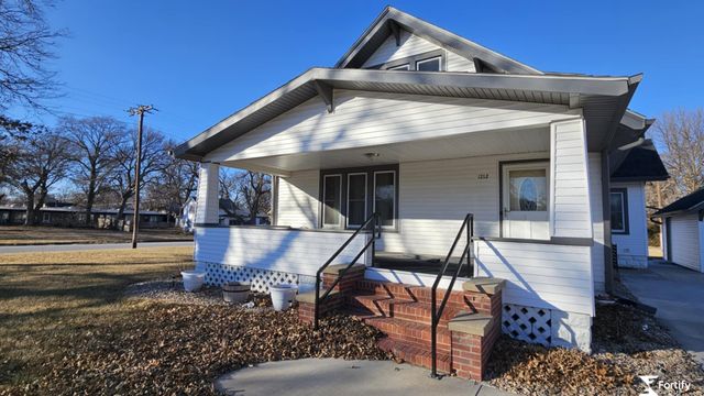 1212 H Street, Geneva, NE 68361