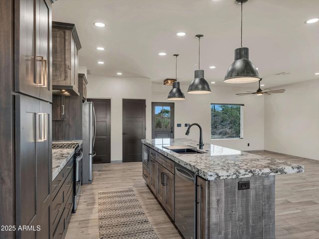 44635 N San Domingo Peak Trail, Morristown, AZ 85342