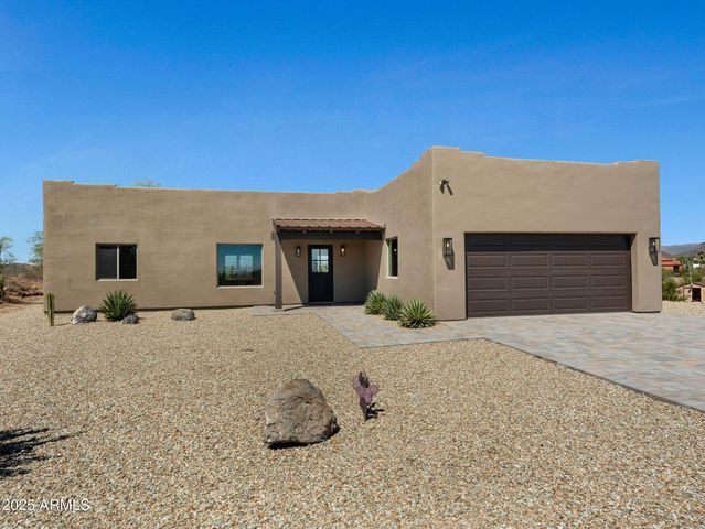 44635 N San Domingo Peak Trail, Morristown, AZ 85342