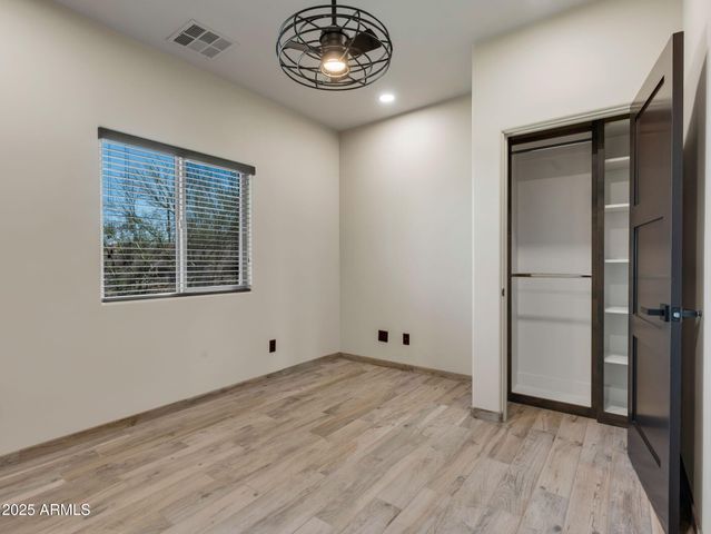 44635 N San Domingo Peak Trail, Morristown, AZ 85342