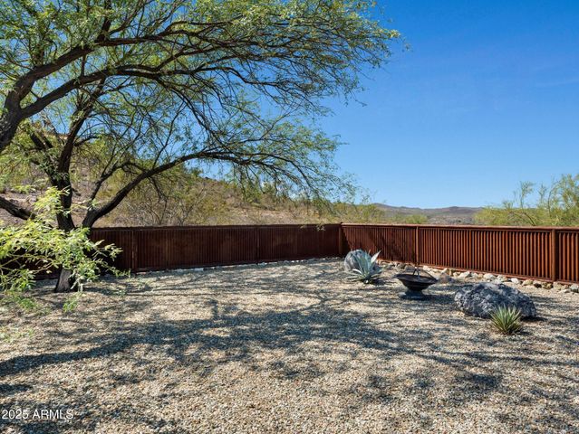 44635 N San Domingo Peak Trail, Morristown, AZ 85342