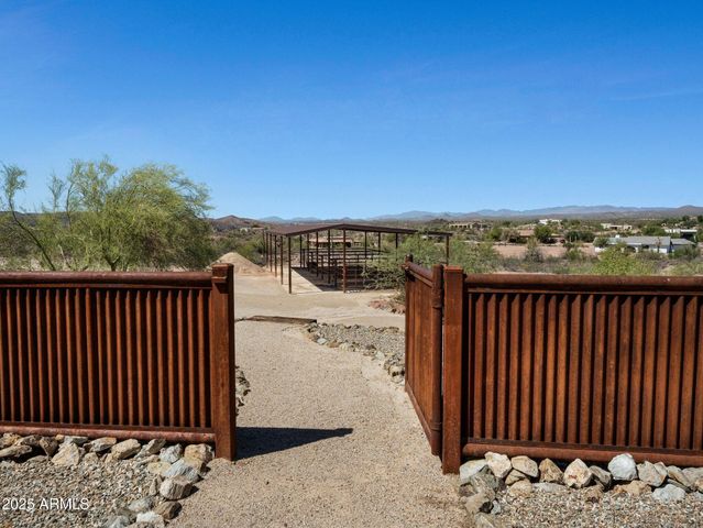 44635 N San Domingo Peak Trail, Morristown, AZ 85342