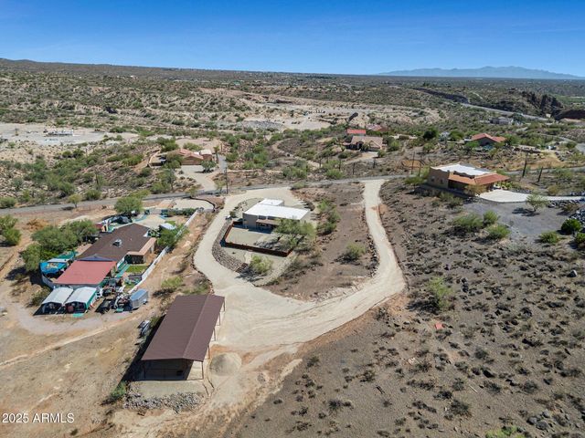 44635 N San Domingo Peak Trail, Morristown, AZ 85342