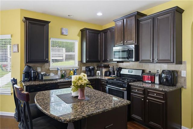 1270 Rose Terrace Circle, Loganville, GA 30052