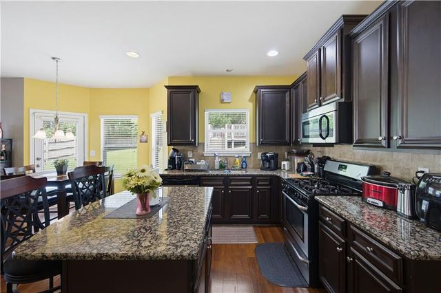 1270 Rose Terrace Circle, Loganville, GA 30052