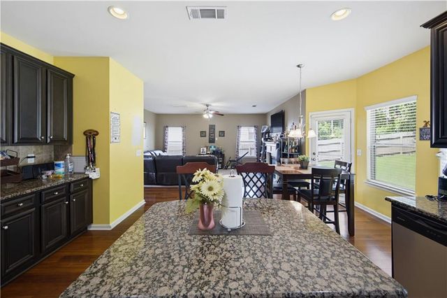 1270 Rose Terrace Circle, Loganville, GA 30052