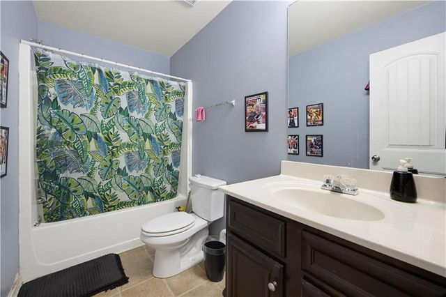 1270 Rose Terrace Circle, Loganville, GA 30052