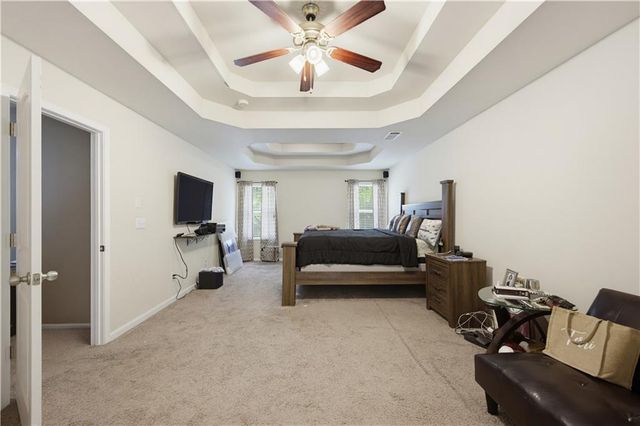 1270 Rose Terrace Circle, Loganville, GA 30052