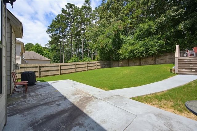 1270 Rose Terrace Circle, Loganville, GA 30052