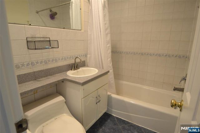 121 Pennington Avenue Y2, Passaic, NJ 07055