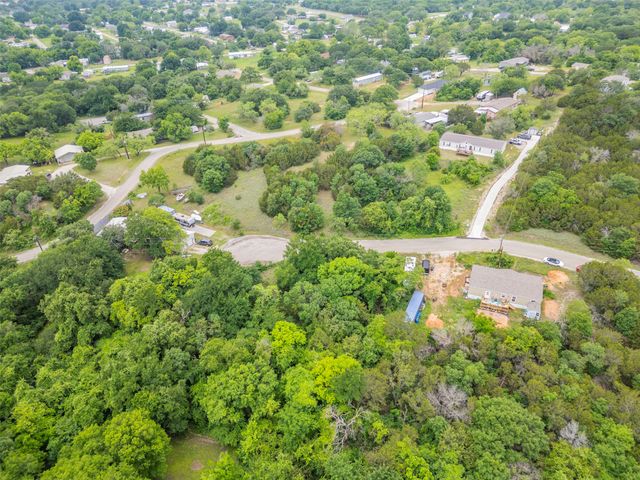 5719 Canyon Creek Court, Granbury, TX 76048