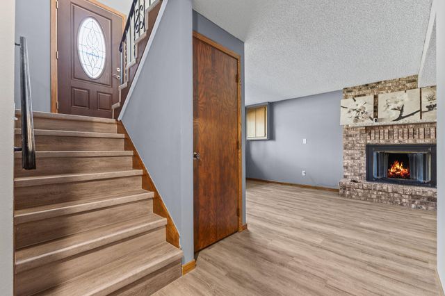 650 Birch Lane S, Shoreview, MN 55126