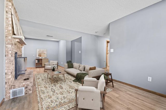 650 Birch Lane S, Shoreview, MN 55126