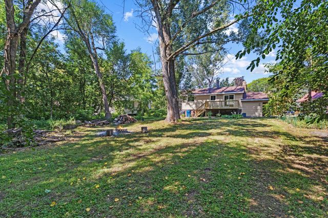 650 Birch Lane S, Shoreview, MN 55126