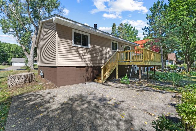650 Birch Lane S, Shoreview, MN 55126