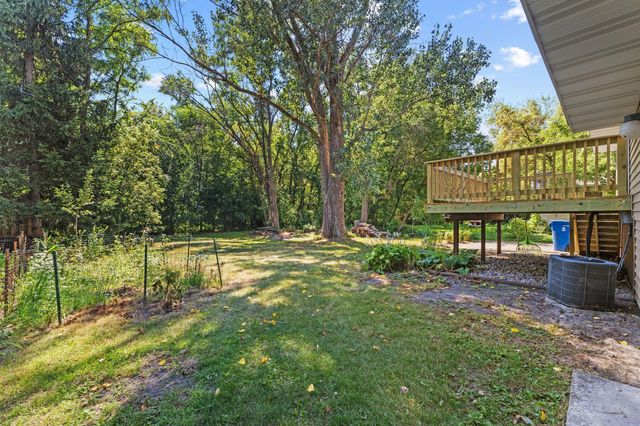 650 Birch Lane S, Shoreview, MN 55126