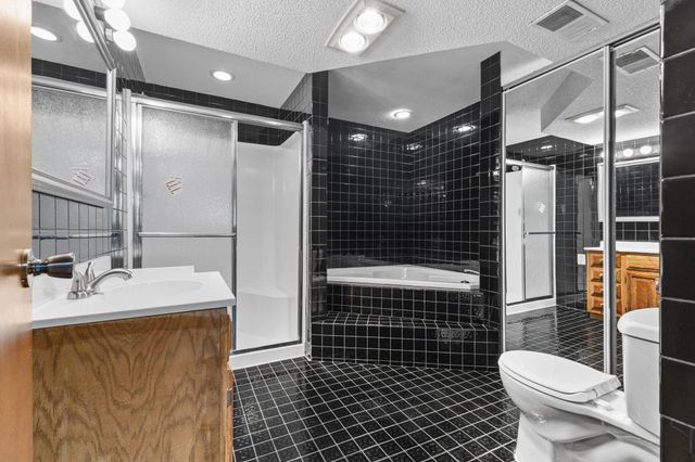 650 Birch Lane S, Shoreview, MN 55126
