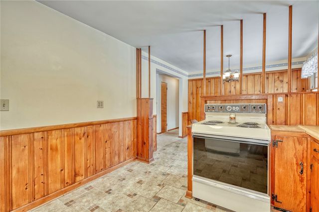 572 Holt Road, Webster, NY 14580