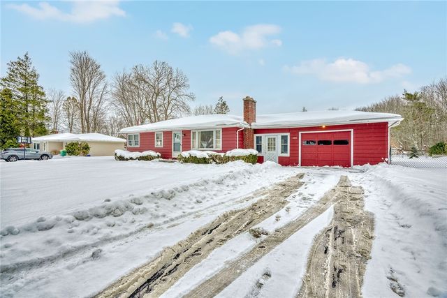 572 Holt Road, Webster, NY 14580